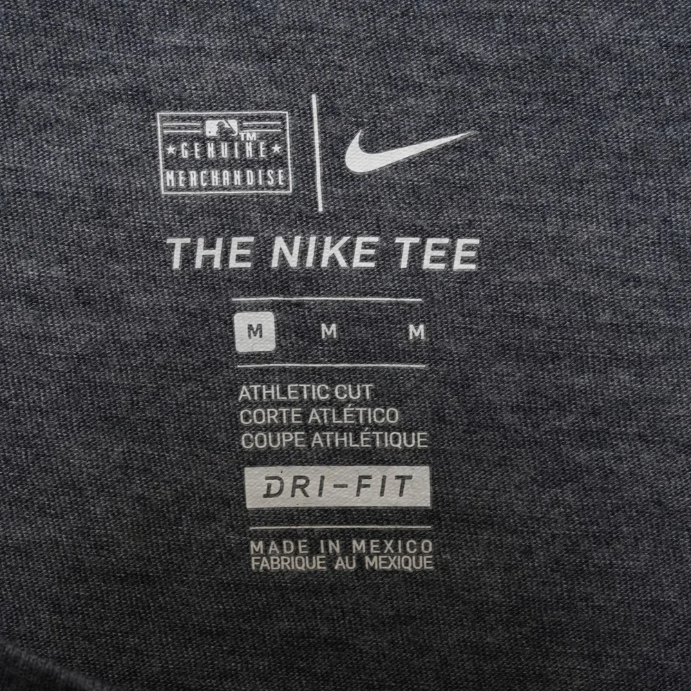 Nike NY Yankees Womens Medium Gray Dri Fit Shirt MLB‎ Athletic Tee